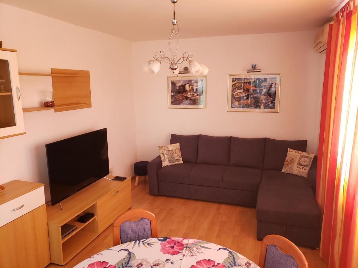 Risika Apartmani מראה חיצוני תמונה